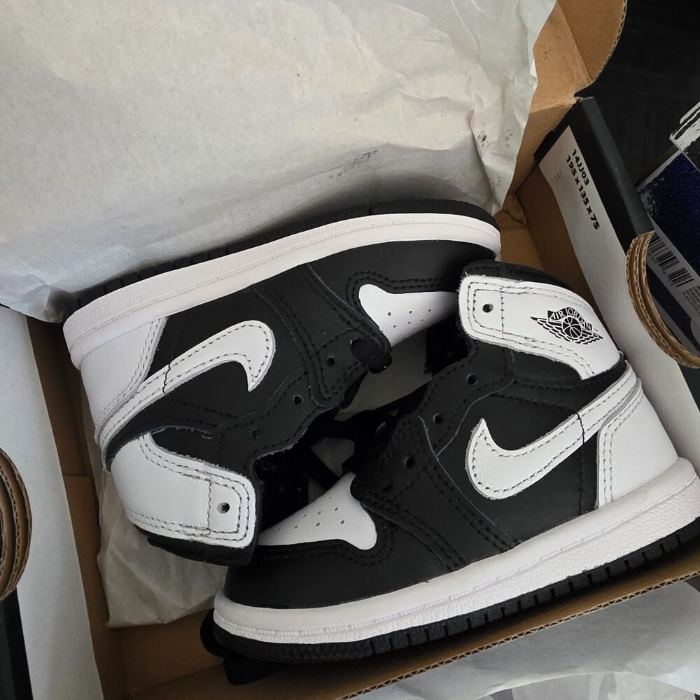 Nike Air Jordan 1 Retro High OG Toddler Size 6C Black White